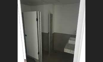 Imagem 6: Sala com 211 metros quadrados