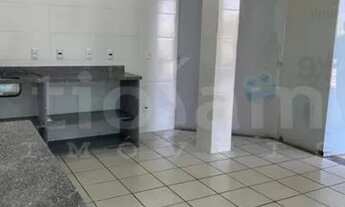 Imagem 6: Loja em Guarapari, na Praia do Morro, avenida Beira Mar, de frente para a praia