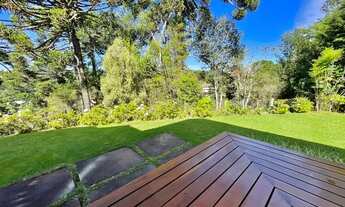 Imagem 5: Casa em meio a natureza próxima ao centro de Campos do Jordão