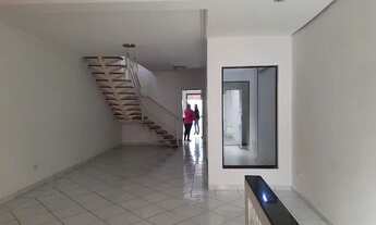 Imagem 2: Excelente sobrado com 2 suítes na Granja Daniel