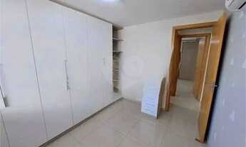 Imagem 5: Apartamento para venda tem 64 metros quadrados com 2 quartos em Tijuca - Rio de Janeiro