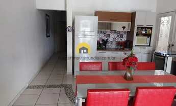 Imagem 3: Casa para Venda em Jundiaí, Parque São Luiz, 2 dormitórios, 1 suíte, 2 banheiros, 2 vagas