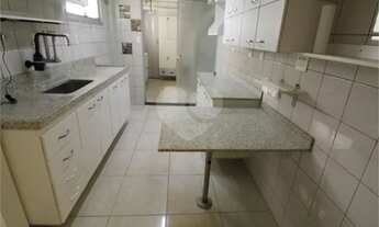 Imagem 4: Apartamento de 93m² com três dormitórios sendo uma suíte