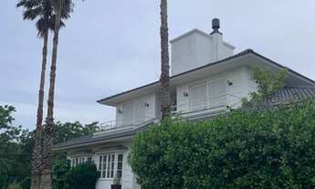 Imagem 5: Casa para venda com 310 metros quadrados com 4 quartos