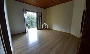 Imagem 6: Casa com 4 Dormitórios (1 Suíte) - Vila Inglesa - Campos do Jordão/SP