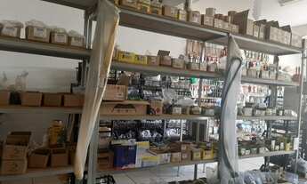 Imagem 7: Ferragista Galpão / depósito com venda por R$169.000