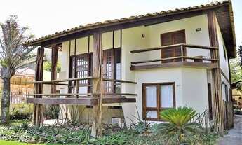 Imagem: Mansão em frente a praia com 4 suítes