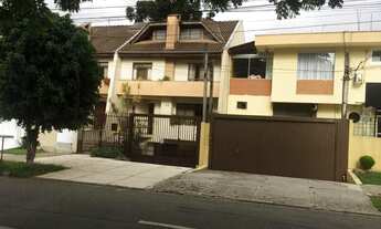 Imagem 2: Baixou 200mil! Sobrado em excelente localização para venda tem 250m² com 3 quartos em Vila