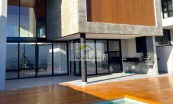 Imagem 3: Casa Alto Padrão para Venda em Alphaville Santana de Parnaíba-SP