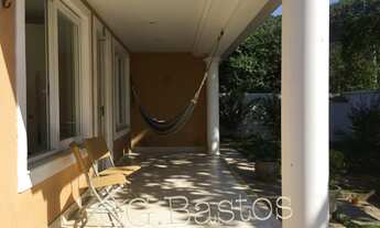 Imagem 7: CASA COM 4 SUITES EM ITACOATIARA UMA QUADRA DA PRAIA