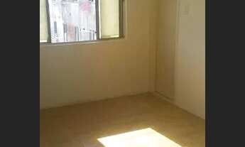 Imagem 6: Vende-se apartamento de 2/4 terceiro andar em frente ao Atacadão