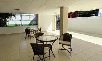 Imagem 2: Apartamento de 2/4 totais (quarto de serviço revertido) 58m2, wc social e de serviço