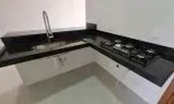 Imagem 2: Rua tranquila e com ótimas casas ao redor, Ideal para quem busca conforto, sofisticação e