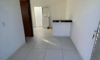 Imagem: Kitnet para alugar a 5km da praia do francês