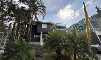 Imagem 3: Casa à venda em Barueri, Alphaville Residencial Plus, com 4 suítes, com 380 m², Alpha Plus