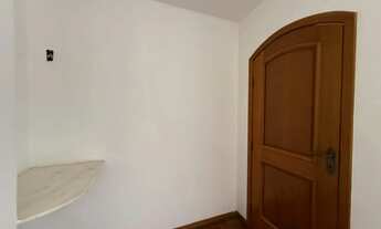 Imagem 6: CASA À VENDA NO JARDIM DAS FLORES EM APUCARANA