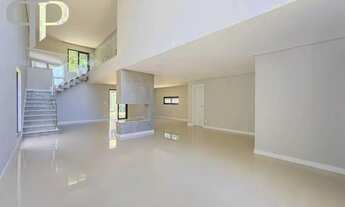 Imagem 7: Linda casa no melhor condomínio de Campo Largo 4 dormitórios, sendo 3 suítes