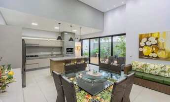 Imagem 4: Casa com 3 suítes à venda no Condomínio Village do Lago em Três Lagoas - MS