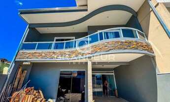 Imagem: Imóvel com sobrado e casa à venda em Guaratuba