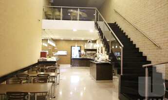 Imagem 2: Loja ampla com mezanino na José Paulino!