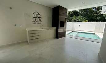 Imagem 7: Alphaville 4 / 230m² / 4 suítes / semi mobiliada / área gourmet / piscina/ casa de esquina