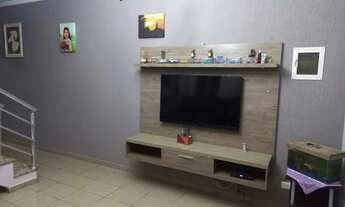 Imagem 4: Casa à venda no condomínio Jardim Rubi em Mogi das Cruzes, com 3 dormitórios e espaço com