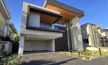 Imagem: Sobrado no mirante do lago