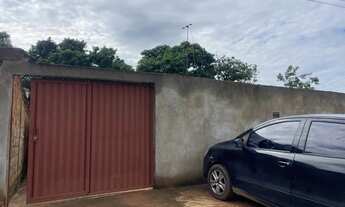 Imagem: Casa com 3 Barracões - Rua Canaã