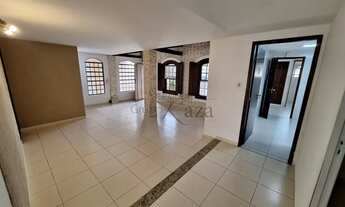 Imagem: Oportunidade - Casa Comercial e Residencial