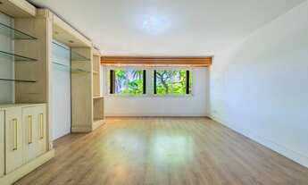 Imagem 4: Amplo 04 quartos c 2 vagas no Petrópolis!