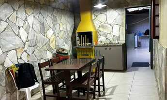 Imagem 2: Casa com 3 Quartos e 2 banheiros à Venda, 70 m² no bairro Copacabana