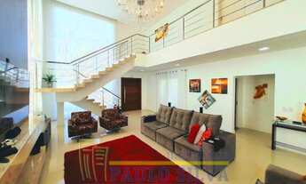 Imagem: Condomínio fechado, casa com 300m², 4