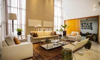 Imagem 2: Casa de condomínio para venda possui 478 metros quadrados com 4 quartos