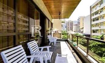 Imagem 2: Apartamento de 200 metros quadrados no bairro Leblon com 4 quartos