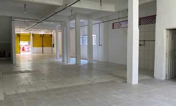 Imagem 2: Salão Comercial, trifásico de alta capacidade salão amplo contendo 3 wcs, 03 vagas de gara