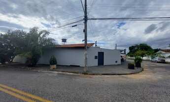 Imagem 4: Casa + Barracão Esquina com entradas independentes Esquina 2 padrões de energia 2 hidrômet