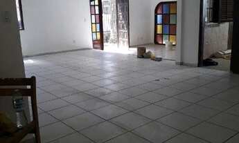 Imagem 2: Casa Imbetiba c/ 3qts, send 1suíte, 5brs, garagem, varand, despensa, copa