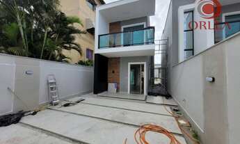 Imagem: Orlla Imóveis - Linda casa em Itaipuaçu