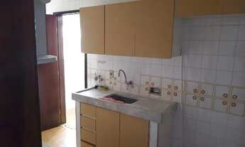 Imagem 5: Centro: Apto 2 qts(1 suíte), sala, cozinha, wc social e área serv. Lado d Câmara Municipal