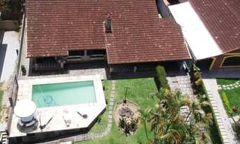 Imagem 2: Casa para Venda em Teresópolis, Carlos Guinle, 6 dormitórios, 1 suíte, 4 banheiros, 2 vaga