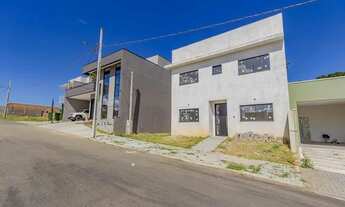 Imagem: Sobrado em Condomínio para Venda em Colombo