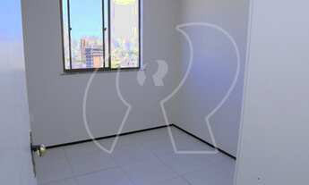 Imagem 7: Excelente localização, com 03 quartos (Sendo 01 suíte,02 com armários), sala, wc social, c