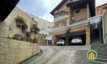 Imagem 4: Exatamente atrás do The Square! R Damasco - 3sts, piscina, gourmet, lareira