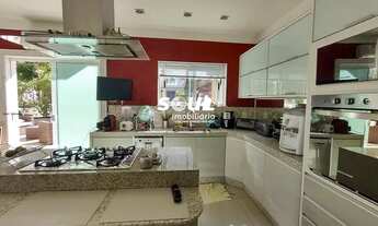 Imagem 5: Casa para Venda em Teresópolis, Tijuca, 6 dormitórios, 4 suítes, 5 banheiros, 2 vagas