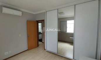 Imagem 6: Locação - Área privativa - Bairro Sagrada Família 200m², 03 quartos com armários