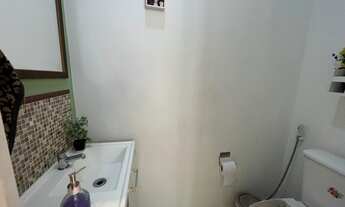 Imagem 6: Casa para venda possui 160 metros quadrados com 3 quartos em Embaré - Santos - São Paulo