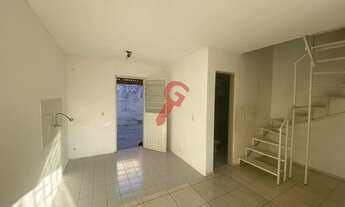 Imagem 2: CASA EM CONDOMÍNIO com 2 dormitórios à venda com 88m² por R$ 220.000,00 no bairro Estância