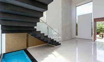 Imagem 5: Casa Sobrado a Venda com Arquitetura Contemporânea no Condomínio Royal Forest Fase 1, com