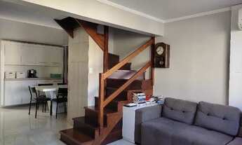 Imagem 2: Casa em condomínio com portaria 24h, 99m², 03 dormitórios, churrasqueira, garagem e lazer!