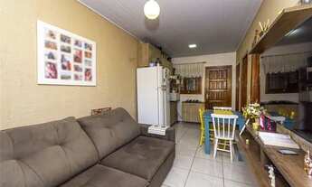 Imagem 2: Casa de esquina 2 dormitórios na Vila Fátima por R$ 195.000 - 1 banheiro - Aceita financia